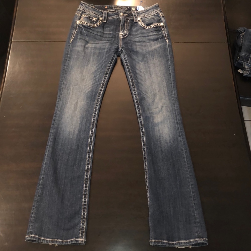 $25 Miss Me Jeans!!:) Size 29